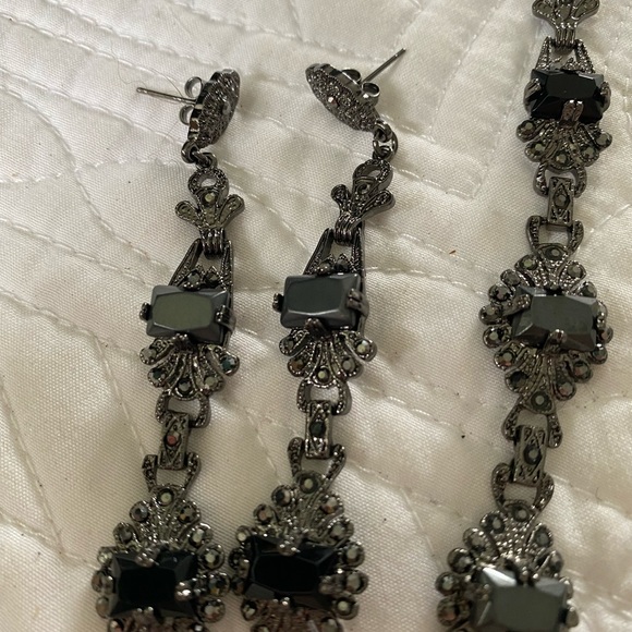 Hoss Intropia Art Deco Style Necklace, Bracelet & Earrings set - Picture 2 of 5